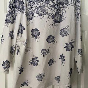 Beautiful Talbots 3/4 Top